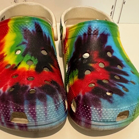 CROCS Colorful Tie-Dye M 8 W 10 - Picture 2 of 12